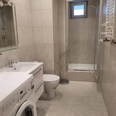 Jantar Z Ogrodkiem Apartmán Kolobřeh