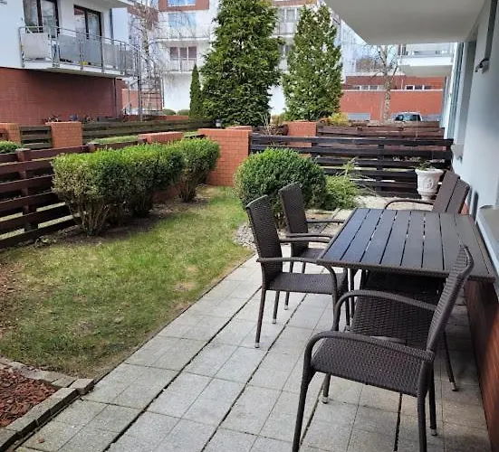 Jantar Z Ogrodkiem Lägenhet Kołobrzeg