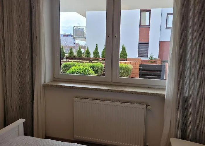 Lägenhet Jantar Z Ogrodkiem *